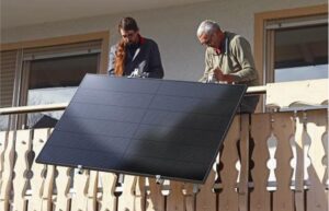 Wie Speicher die Effizienz von Solaranlagen auf dem Balkon steigert
