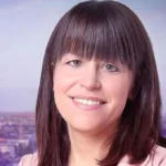 Ist Julia Reuschenbach blind